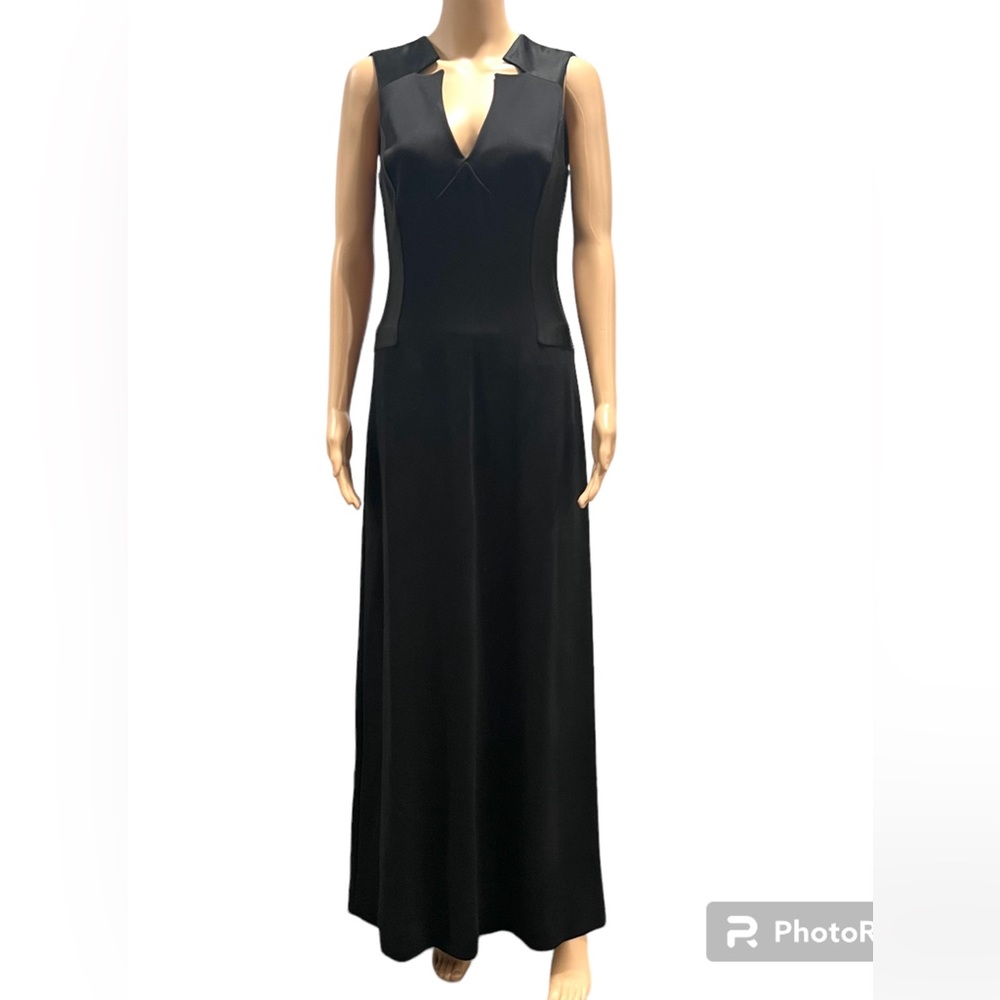 Halston Heritage Black V-neck Long A-Line maxi Dress Size Medium